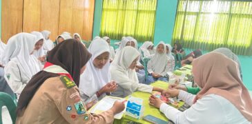 Bersama Puskesmas Kamoning, MAN Sampang Proaktif Tangani Masalah Anemia Siswi
