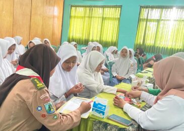 Bersama Puskesmas Kamoning, MAN Sampang Proaktif Tangani Masalah Anemia Siswi